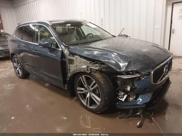 YV4102RK3M1743236 2021 VOLVO XC60 - Image 1