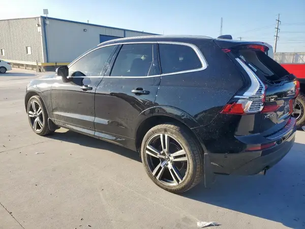 YV4102RK4J1018661 2018 VOLVO XC60 - Image 2