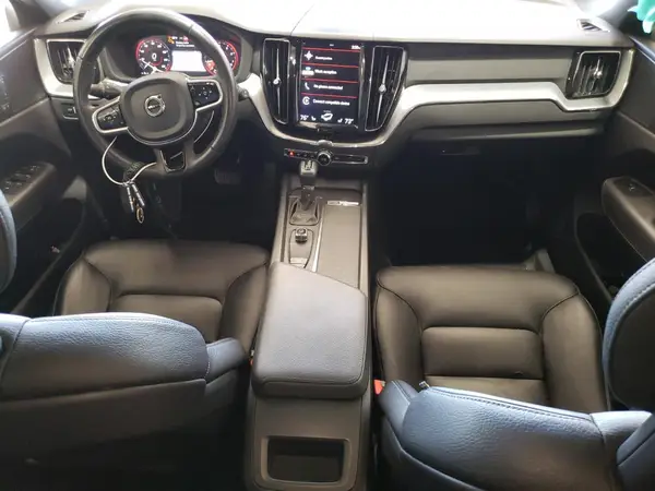 YV4102RK4J1025044 2018 VOLVO XC60 - Image 8