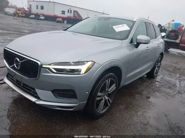 YV4102RK4J1065186 2018 VOLVO XC60 - Image 2