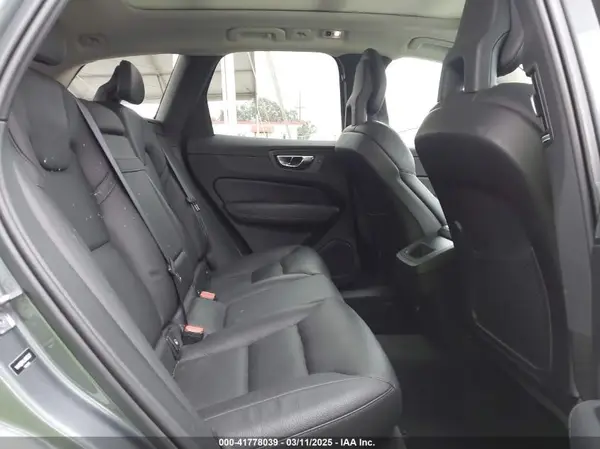 YV4102RK4J1095627 2018 VOLVO XC60 - Image 8