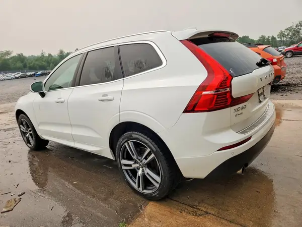 YV4102RK4M1758084 2021 VOLVO XC60 - Image 2