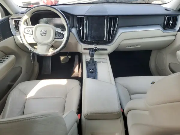 YV4102RK5J1072292 2018 VOLVO XC60 - Image 8