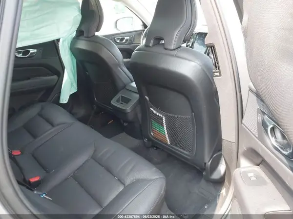 YV4102RK5L1415556 2020 VOLVO XC60 - Image 8