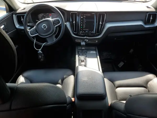 YV4102RK6J1065884 2018 VOLVO XC60 - Image 8