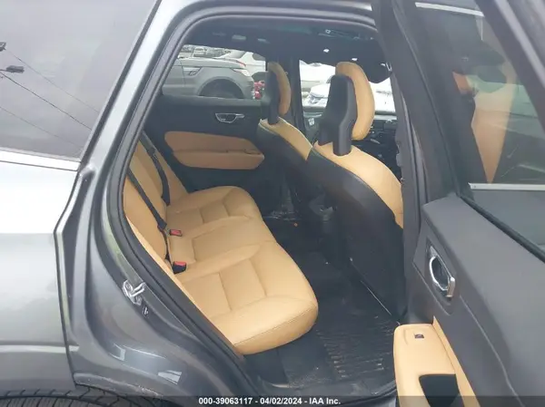 YV4102RK6J1080871 2018 VOLVO XC60 - Image 8