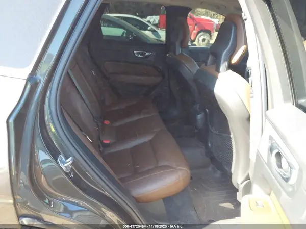 YV4102RK7J1013731 2018 VOLVO XC60 - Image 8