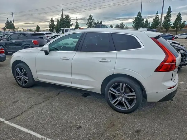 YV4102RK7J1018296 2018 VOLVO XC60 - Image 2