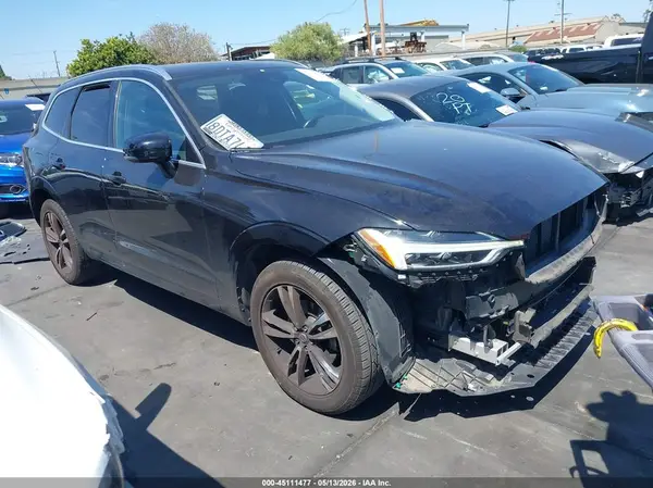 YV4102RK7J1081754 2018 VOLVO XC60 - Image 1