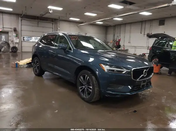 YV4102RK7L1489089 2020 VOLVO XC60 - Image 1