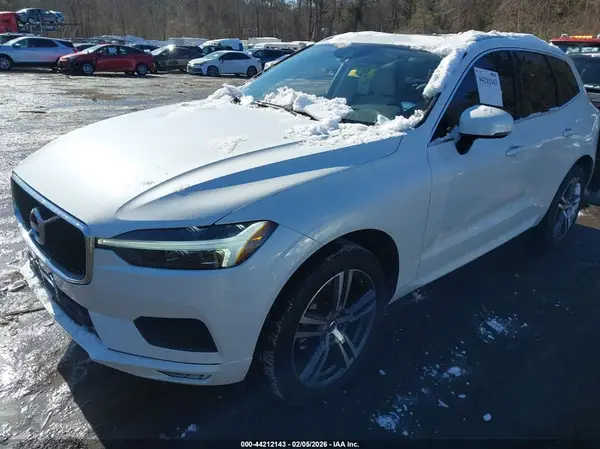 YV4102RK7M1815409 2021 VOLVO XC60 - Image 2