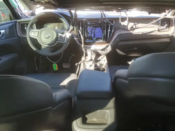 YV4102RK7M1880650 2021 VOLVO XC60 - Image 8
