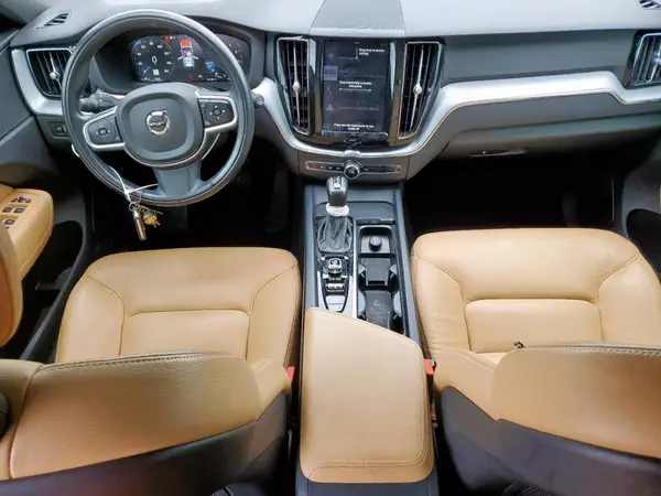 YV4102RK8J1090060 2018 VOLVO XC60 - Image 8