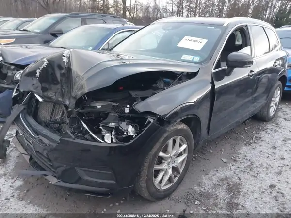 YV4102RK8M1715464 2021 VOLVO XC60 - Image 2