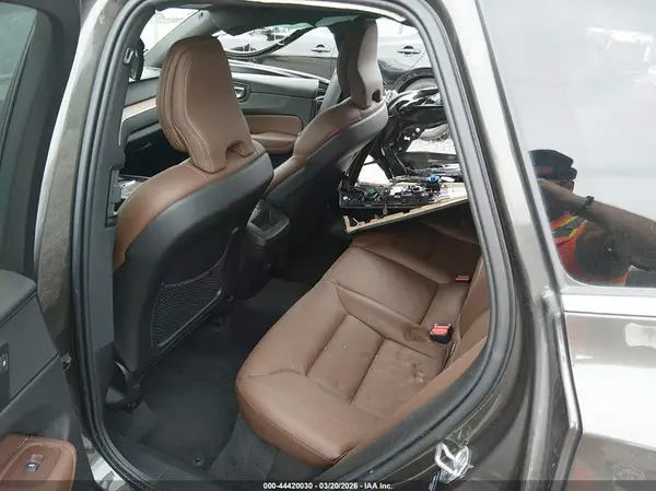 YV4102RK8M1850606 2021 VOLVO XC60 - Image 8