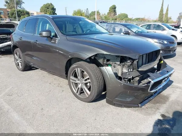 YV4102RK9L1565007 2020 VOLVO XC60 - Image 1