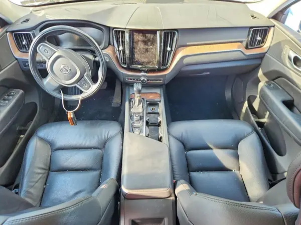 YV4102RK9M1871402 2021 VOLVO XC60 - Image 8