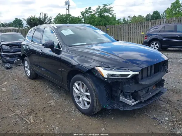 YV4102RKXJ1002352 2018 VOLVO XC60 - Image 1