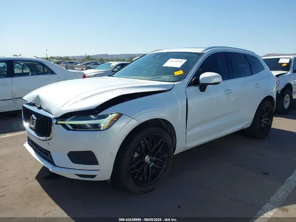 YV4102RKXJ1041197 2018 VOLVO XC60 - Image 2