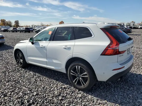 YV4102RKXJ1077228 2018 VOLVO XC60 - Image 2