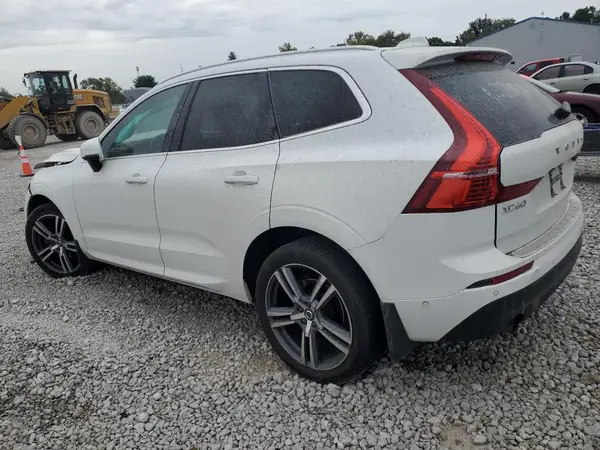 YV4102RKXJ1085202 2018 VOLVO XC60 - Image 2