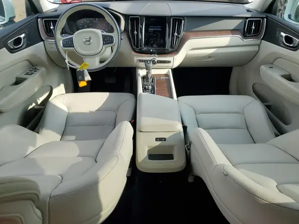 YV4102RKXM1863311 2021 VOLVO XC60 - Image 8