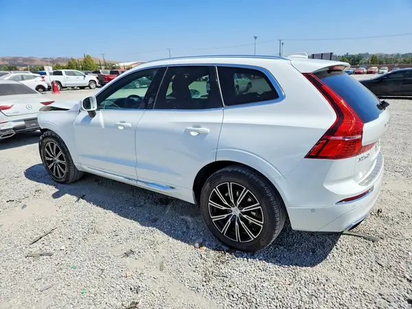 YV4102RL0M1741727 2021 VOLVO XC60 - Image 2