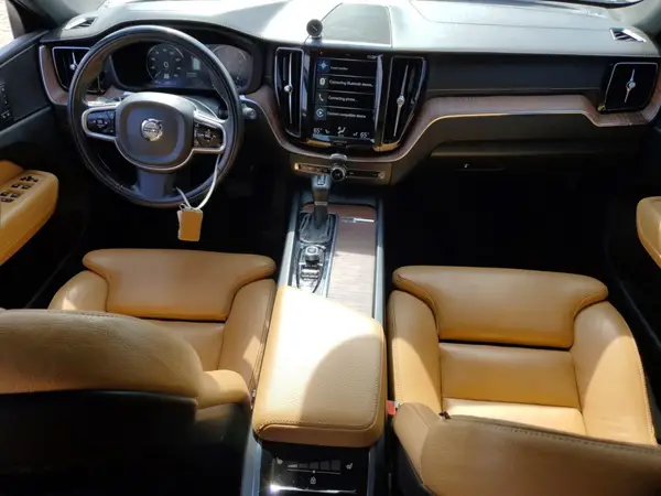 YV4102RL1J1012826 2018 VOLVO XC60 - Image 8