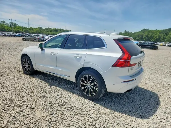 YV4102RL2J1033572 2018 VOLVO XC60 - Image 2