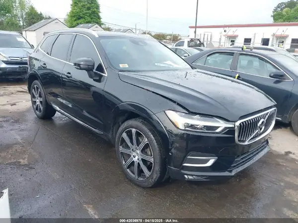 YV4102RL2J1040828 2018 VOLVO XC60 - Image 1
