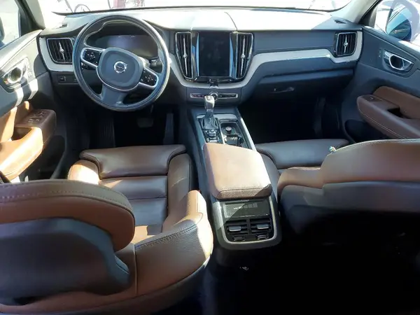 YV4102RL3J1023861 2018 VOLVO XC60 - Image 8