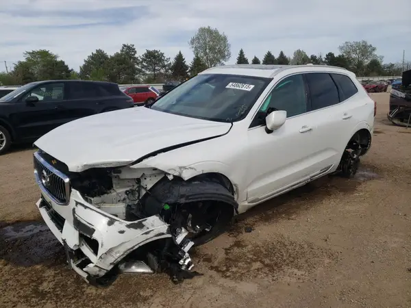 YV4102RL3J1028428 2018 VOLVO XC60 - Image 1