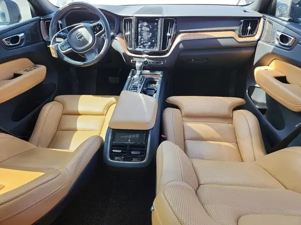 YV4102RL3L1411806 2020 VOLVO XC60 - Image 8