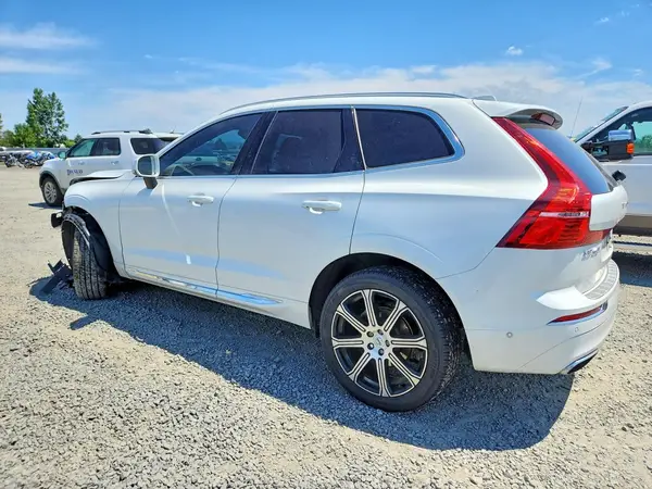 YV4102RL3L1610631 2020 VOLVO XC60 - Image 2