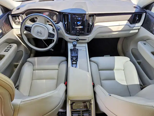 YV4102RL3L1610631 2020 VOLVO XC60 - Image 8