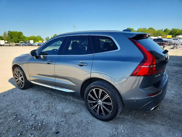 YV4102RL4J1025800 2018 VOLVO XC60 - Image 2