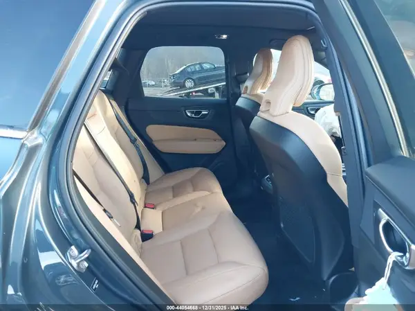 YV4102RL4L1468435 2020 VOLVO XC60 - Image 8