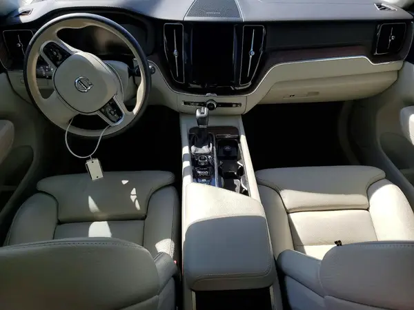 YV4102RL4L1473229 2020 VOLVO XC60 - Image 8