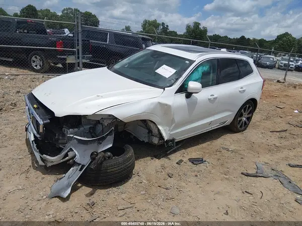 YV4102RL4L1535857 2020 VOLVO XC60 - Image 2
