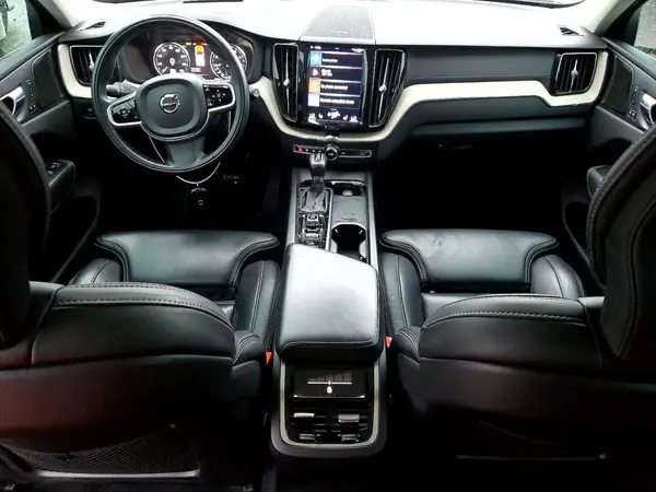 YV4102RL4M1689664 2021 VOLVO XC60 - Image 8