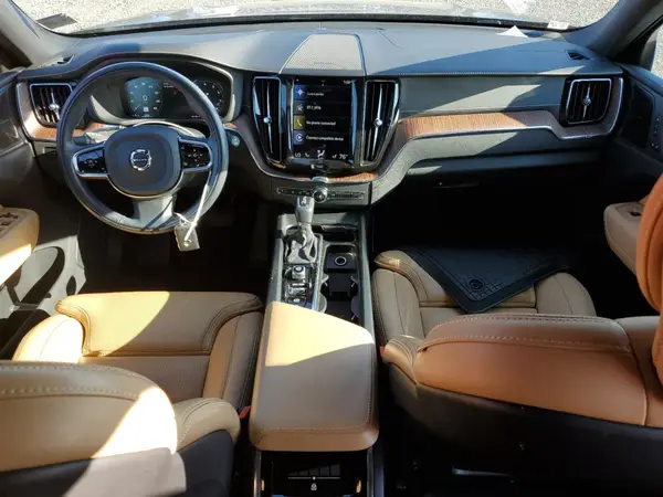 YV4102RL4M1710867 2021 VOLVO XC60 - Image 8