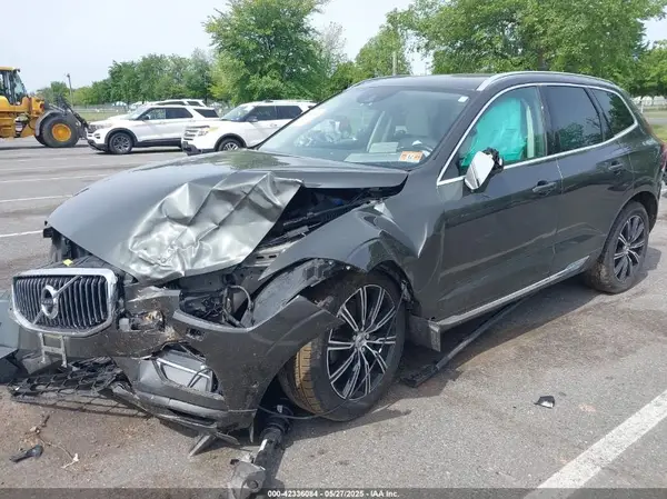 YV4102RL5J1044873 2018 VOLVO XC60 - Image 2