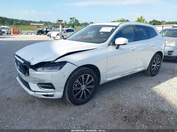 YV4102RL5J1055887 2018 VOLVO XC60 - Image 2