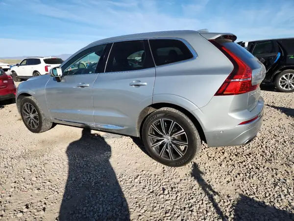 YV4102RL5J1066744 2018 VOLVO XC60 - Image 2