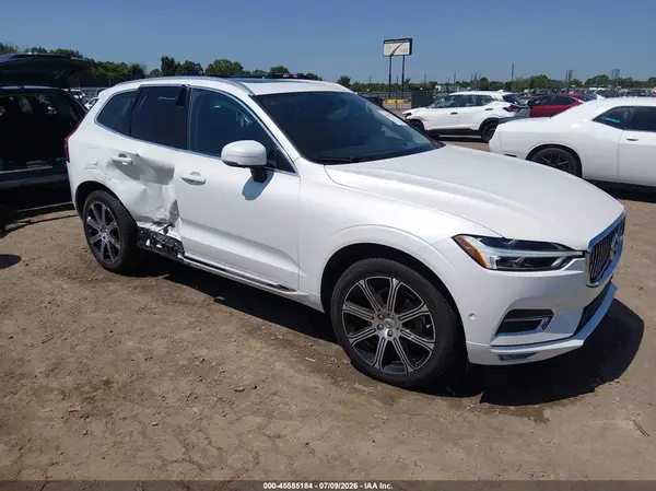 YV4102RL5M1686207 2021 VOLVO XC60 - Image 1