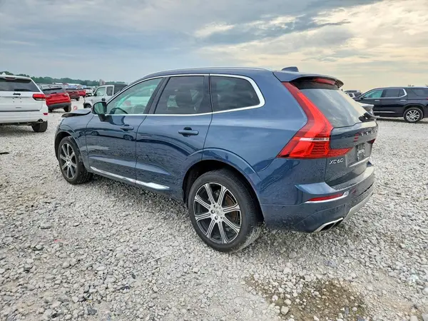 YV4102RL5M1793046 2021 VOLVO XC60 - Image 2