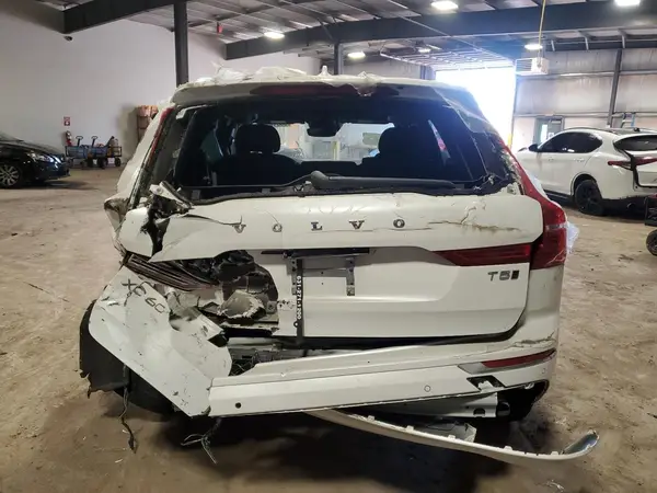 2021 VOLVO XC60 COPART lot 86310574 auction photo 6