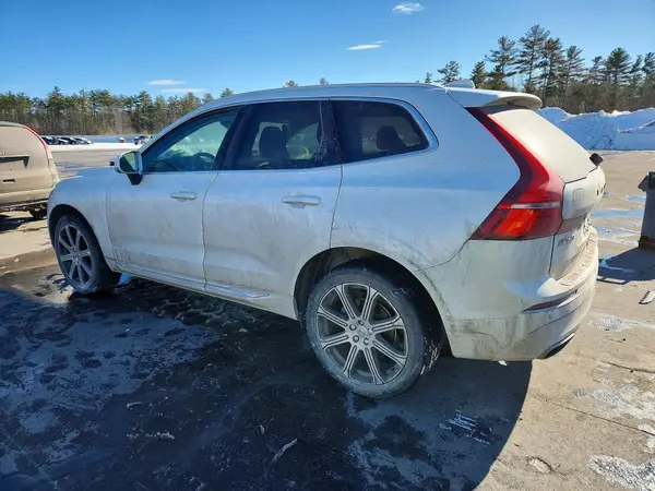 YV4102RL5M1863578 2021 VOLVO XC60 - Image 2