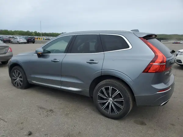 YV4102RL6M1786882 2021 VOLVO XC60 - Image 2