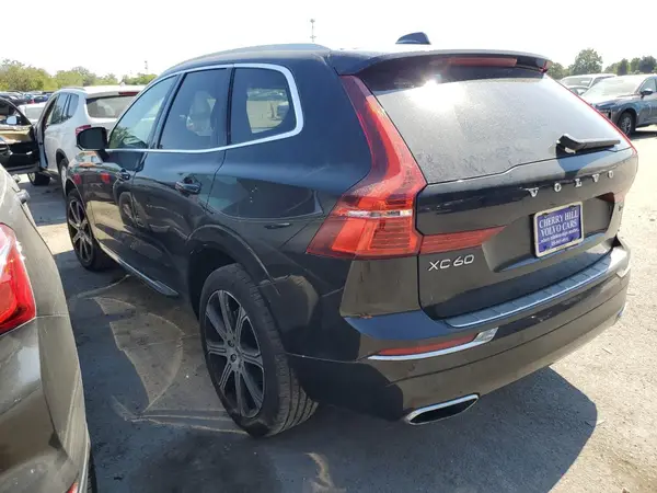 YV4102RL6M1876016 2021 VOLVO XC60 - Image 2